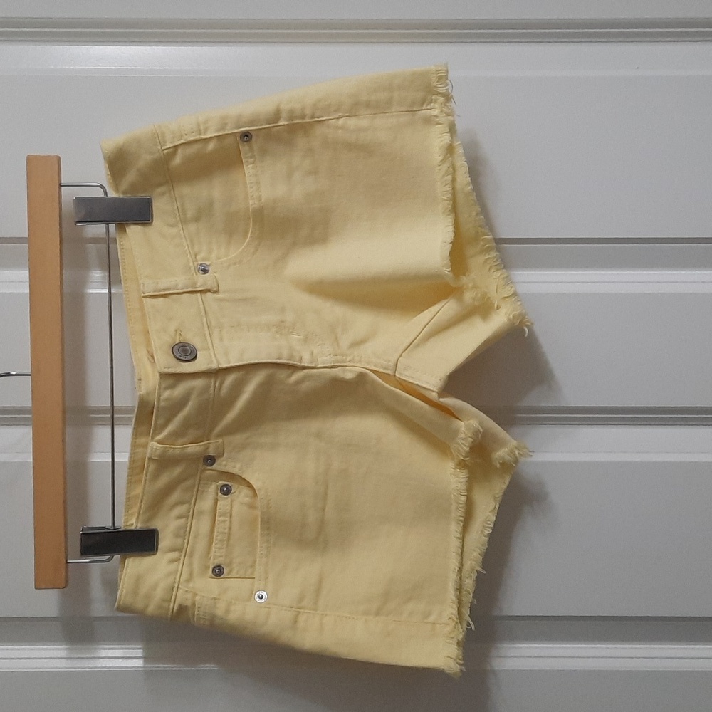 American Eagle Outfitters Y2K 3" Yellow Denim Shorts